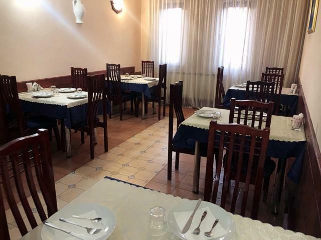 Hotel Vergina スコピエ エクステリア 写真